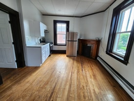 10 Langdon St in Montpelier, VT - Building Photo