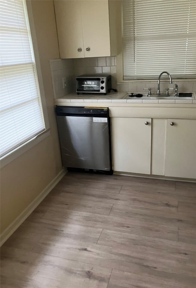 property at 4046 Woodfin St