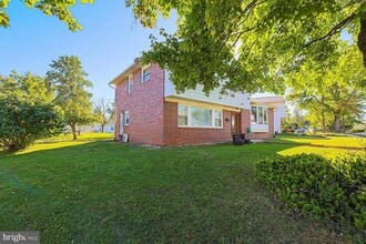 6820 Cherokee Dr in Baltimore, MD - Foto de edificio - Building Photo