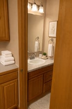 14881 58th Street North, Unit APT 2D in Oak Park Heights, MN - Foto de edificio - Building Photo