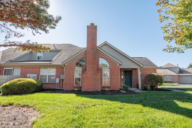 3906 Sandstone Cir in Powell, OH - Building Photo - Building Photo