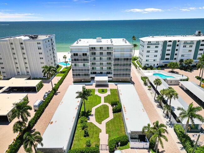 property at 1977 Gulf Shore Blvd N