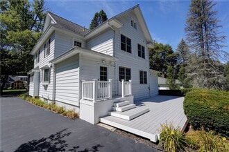 106 Ellingwood Dr in Rochester, NY - Building Photo - Building Photo