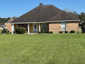 2110 S Ormond Ave in Gonzales, LA - Building Photo