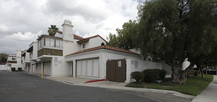 1931-1935 Houston Ave in Fullerton, CA - Building Photo - Building Photo