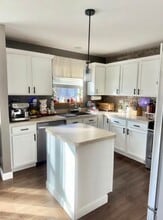 34394 N Goldenrod Ct in Round Lake, IL - Foto de edificio - Building Photo