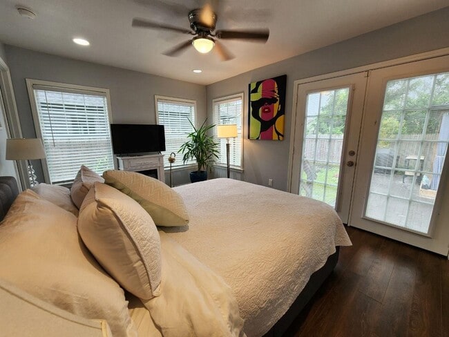 property at 5516 Chapman St