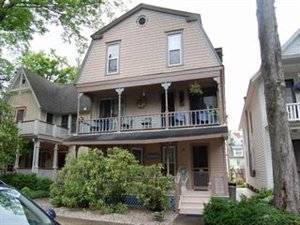 28 Miller St in Chautauqua, NY - Building Photo