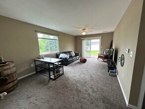 1530 Timber Creek Dr in Columbia, MO - Foto de edificio - Building Photo