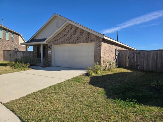 4226 Midnight Marble Dr in Baytown, TX - Building Photo - Building Photo