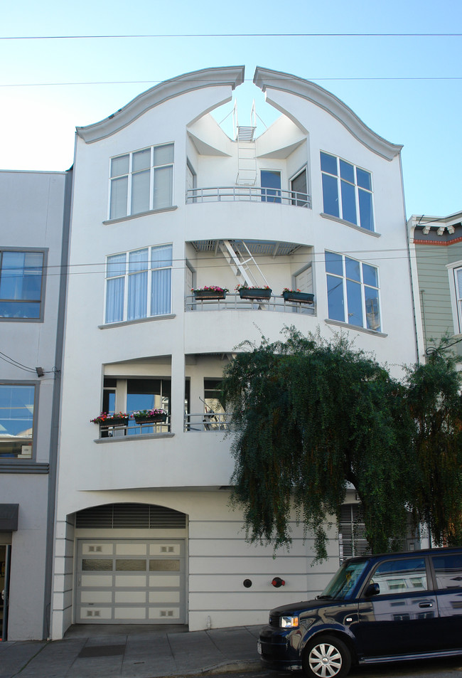 733 Filbert St in San Francisco, CA - Building Photo - Building Photo