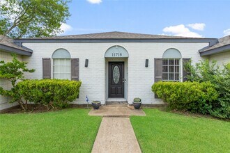 11718 Scottsdale Dr in Stafford, TX - Building Photo - Building Photo