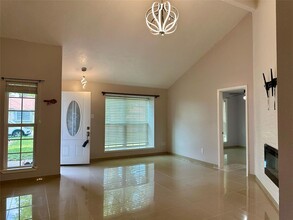 13919 Bonnercrest Dr in Houston, TX - Building Photo - Building Photo