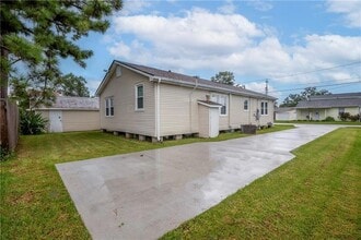 137 Marino Dr in Norco, LA - Building Photo - Building Photo