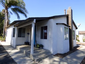 161 W Los Angeles Dr in Vista, CA - Building Photo - Building Photo