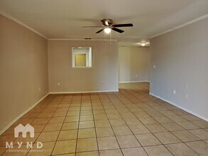 526 N Brentwood Ave in Lubbock, TX - Foto de edificio - Building Photo