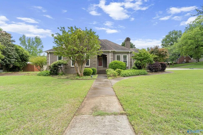 property at 72 Hartington Dr