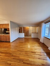 6330 Dunfield Dr in Cleveland, OH - Building Photo - Building Photo