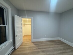 16 Ashton St in Worcester, MA - Foto de edificio - Building Photo