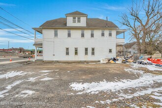 8 Green Ridge St in Scranton, PA - Building Photo - Building Photo
