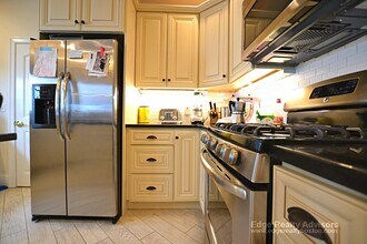 15 Rogers St in Newton, MA - Building Photo - Building Photo