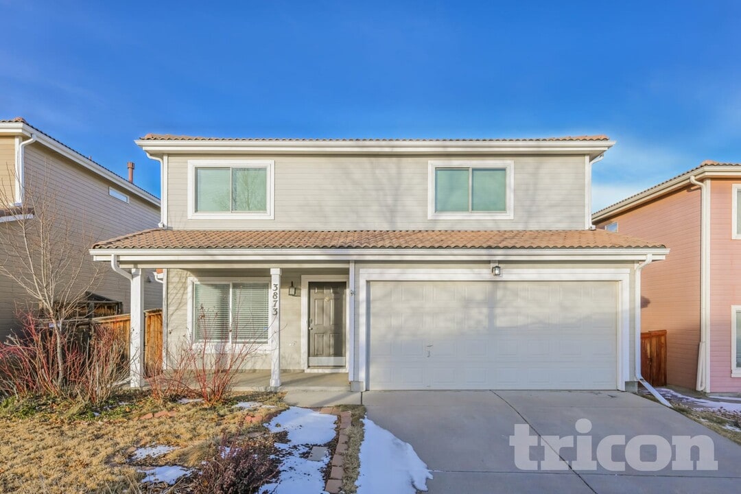 3873 Orleans Ct in Denver, CO - Building Photo