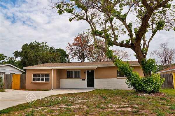 6525 34th Ave N in St. Petersburg, FL - Building Photo