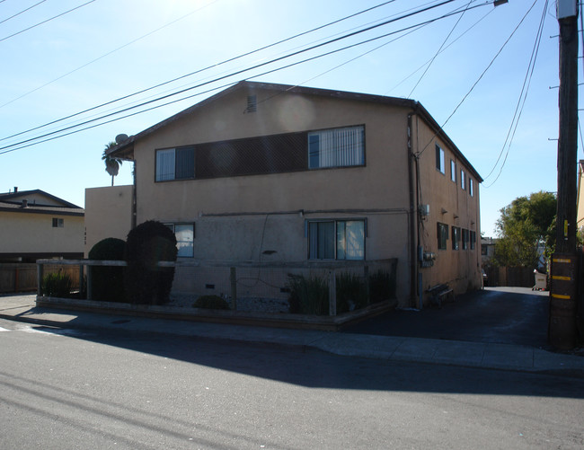 1425 Ventura Ave in San Pablo, CA - Building Photo - Building Photo