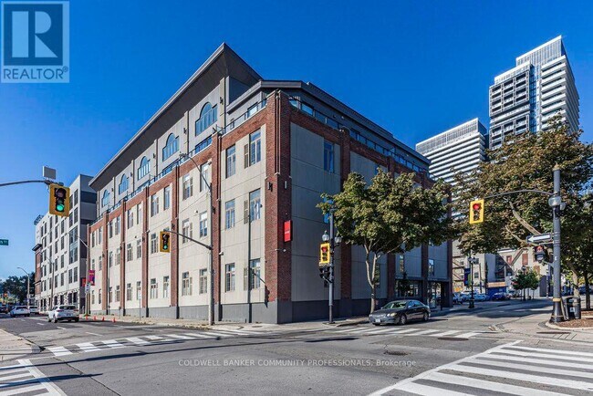 property at 80 King William St