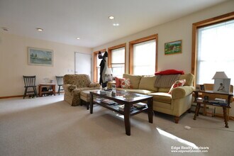 16 Lanark Rd, Unit A in Boston, MA - Building Photo - Building Photo