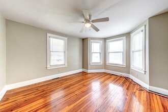 84 Wilbur St in Southington, CT - Building Photo - Building Photo