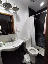 230 Brookline St, Unit #3 in Cambridge, MA - Foto de edificio - Building Photo