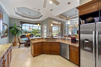 8902 Shenendoah Cir in Naples, FL - Building Photo - Building Photo