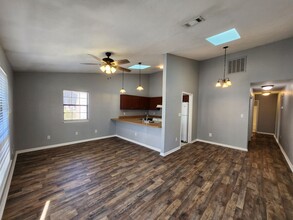 1327 Castelnau Ct in Tallahassee, FL - Building Photo - Building Photo