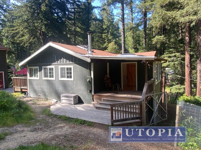 property at 1068 Laurel Ave
