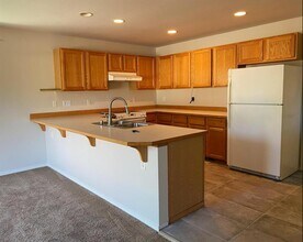 23800 SE 5th St in Sammamish, WA - Building Photo - Building Photo