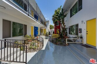 1854 Pine Ave in Long Beach, CA - Building Photo - Building Photo