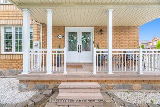 14 Westbrook Av in Brampton, ON - Building Photo - Building Photo