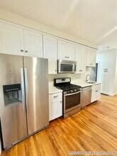 830 Huntington Ave, Unit 1 in Boston, MA - Foto de edificio - Building Photo