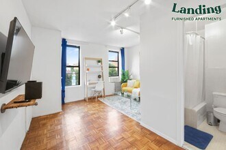 402 E 11th St-Unit -E11-8.1309486 in New York, NY - Building Photo - Building Photo