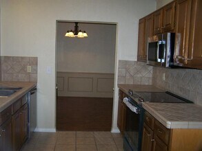 827 Meandering Way in Mesquite, TX - Building Photo - Building Photo