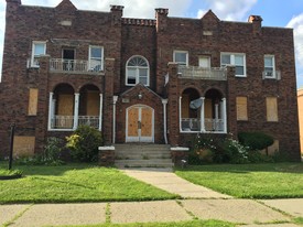 3200 Tyler St Apartments