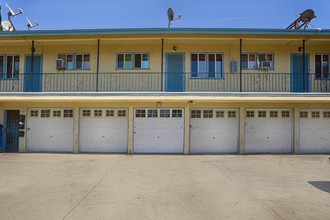 6144 King Ave in Maywood, CA - Building Photo - Building Photo