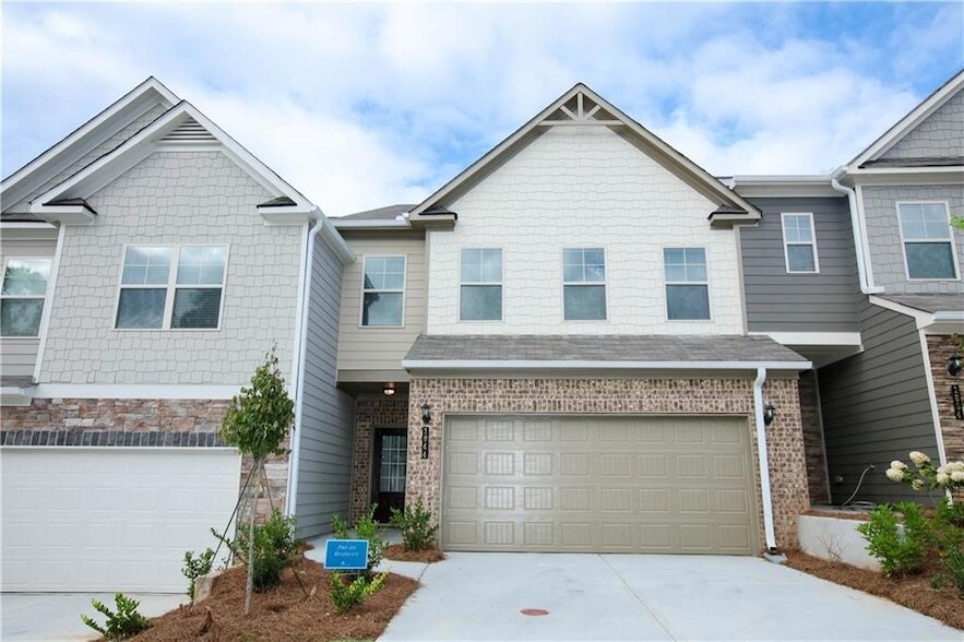 648 Lansing Grove Way in Lawrenceville, GA - Building Photo
