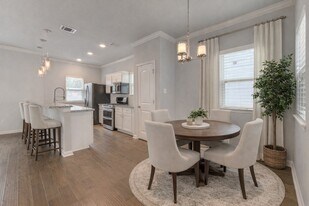 1115 Bunton St in Houston, TX - Building Photo