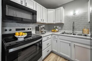 Norwalk Meadows in Norwalk, IA - Building Photo