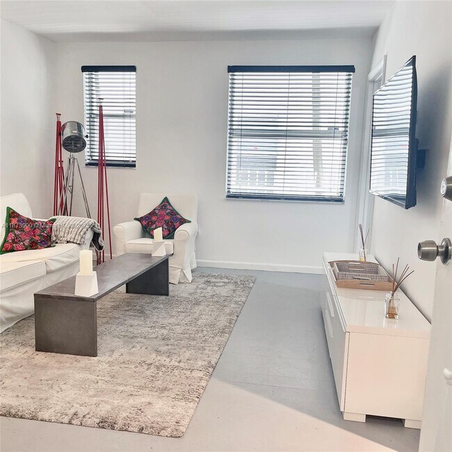 property at 1550 Drexel Ave