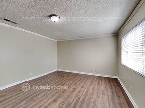 13515 Raven St in Los Angeles, CA - Building Photo - Building Photo