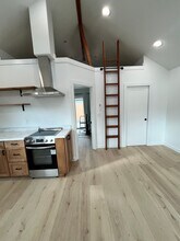 1144 Helena St in Richland, WA - Building Photo - Building Photo