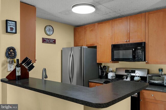 75 S Reynolds St in Alexandria, VA - Building Photo - Building Photo